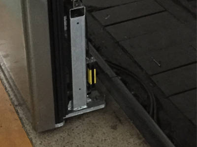 安全光栅在北京地铁2号线的应用现场图片